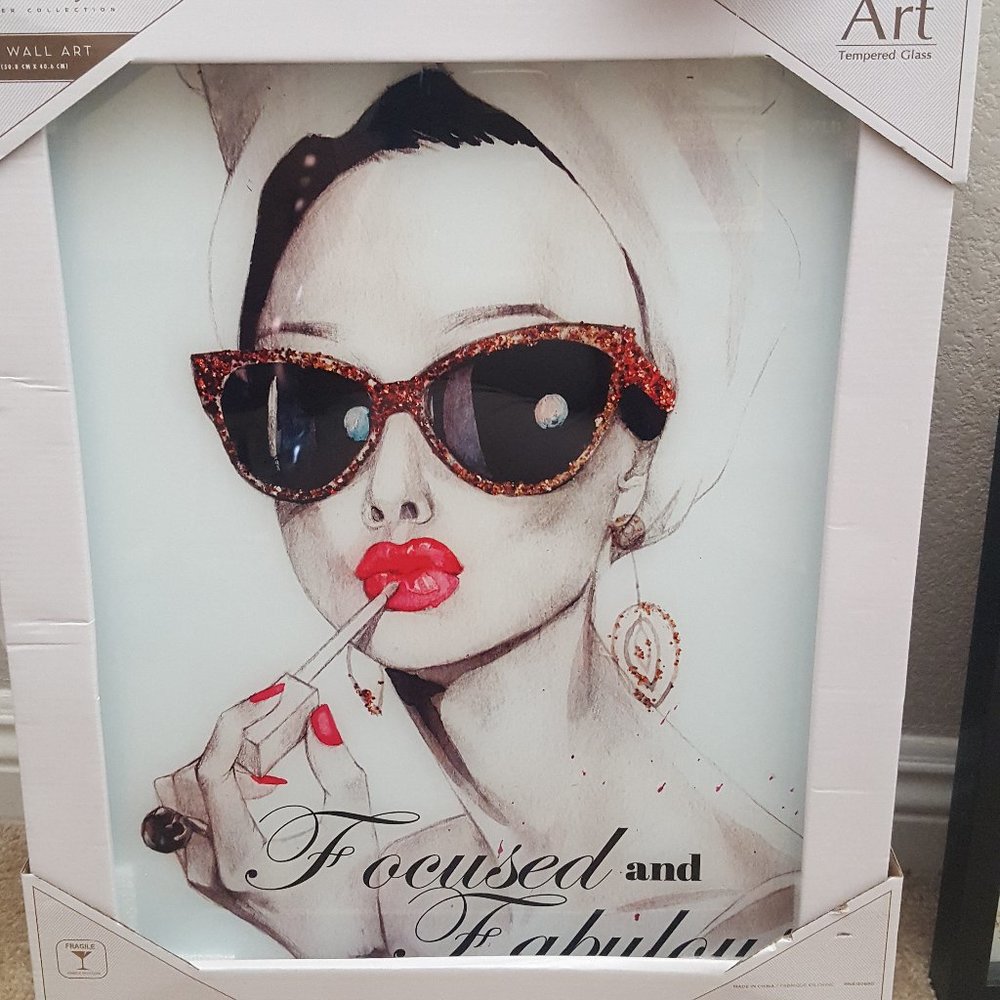 Glass Wall Art NWT
